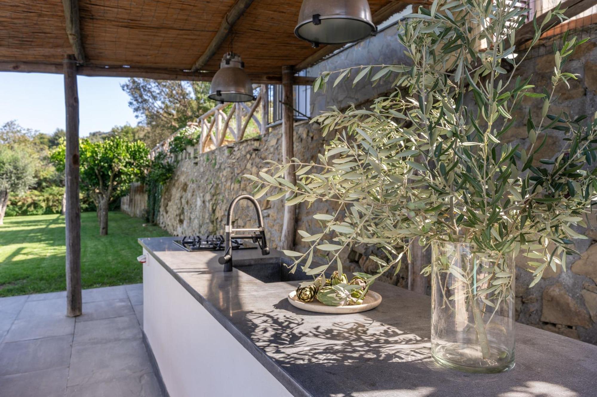 Villa Giulia Boutique Views Pool And Guest Services Сорренто Экстерьер фото