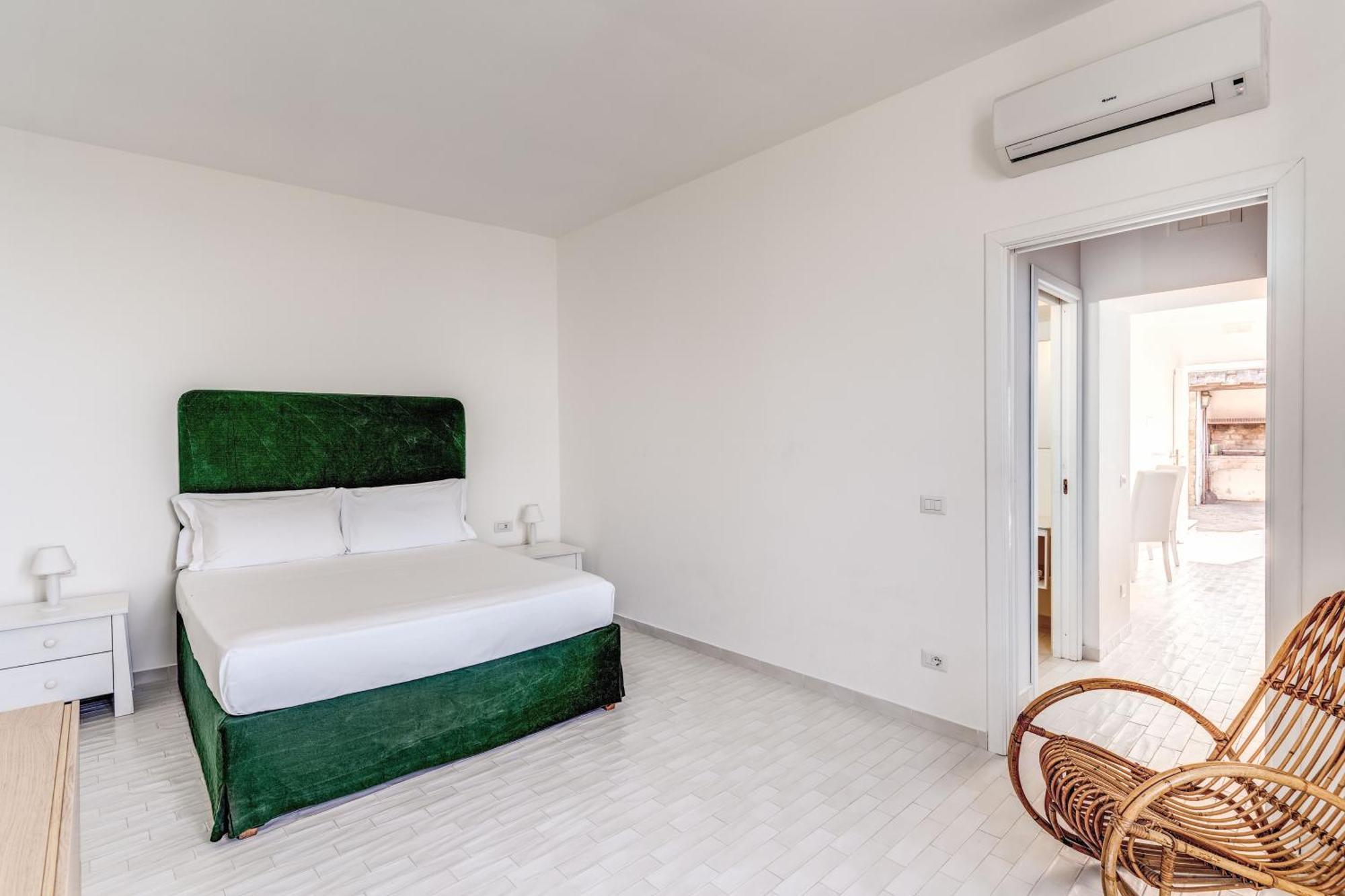 Villa Giulia Boutique Views Pool And Guest Services Сорренто Экстерьер фото